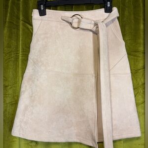 NWT Few Moda Beige Tan Faux Suede Wrap Style Mini Skirt. Retail $125 Small